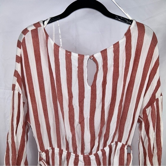 Essue Romper Wrap Front Stripes Quarter Flare Sleeves Tie Belted Waist Keyhole - Picture 11 of 13